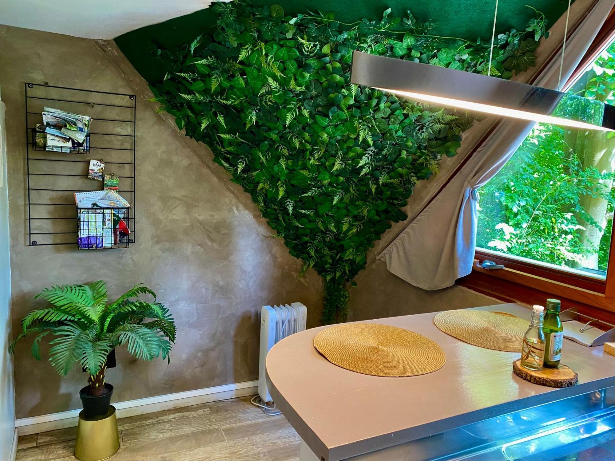 Chalet Tropical Avec Bain A Bulles - In The Woods Gesves Екстериор снимка